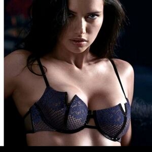 Victorias Secret Very Sexy Scandalous Faux Leather Balconette Bra 36DD Blue
